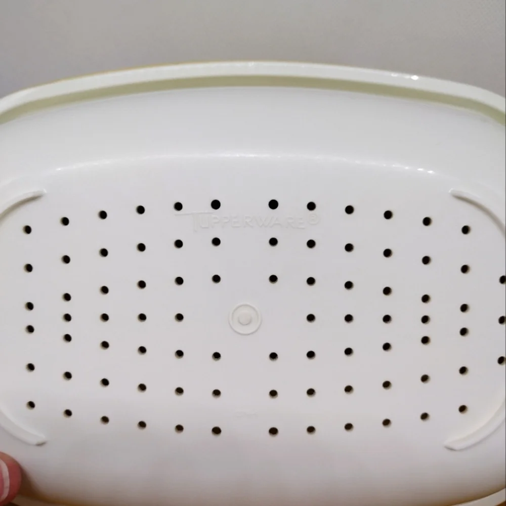 Vintage Tupperware Harvest Gold Microwave‎ Vegetable Steamer
